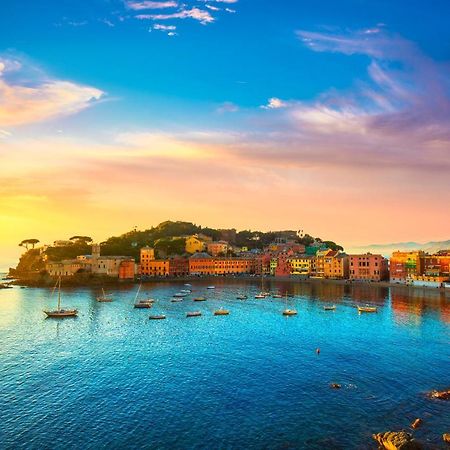 20 21 - Case Levante-Ponente con Terrazzo - CENTRO città, Carruggio e Mare BAIA DEL SILENZIO a 500 m Sestri Levante Esterno foto